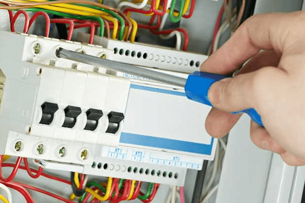 install electricians near cleveland ohio