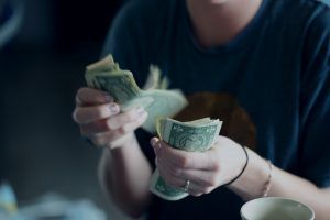 5 Tips to Avoid a Contractor Scamming You 